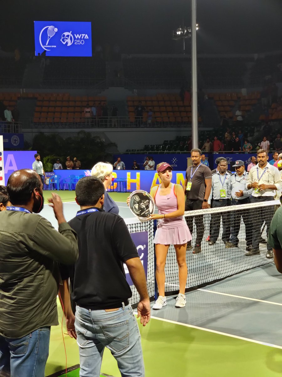 VivegM's tweet photo. New sensation in Chennai ❤️ Linda 🤩Chennai Open WTA Champion 🏆 Just 17 years old girl 🙌🎾 https://t.co/xLDHX7K9xX