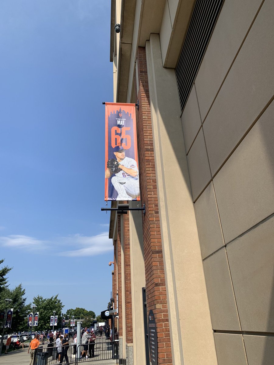 PushingGraphite's tweet image. #LGM