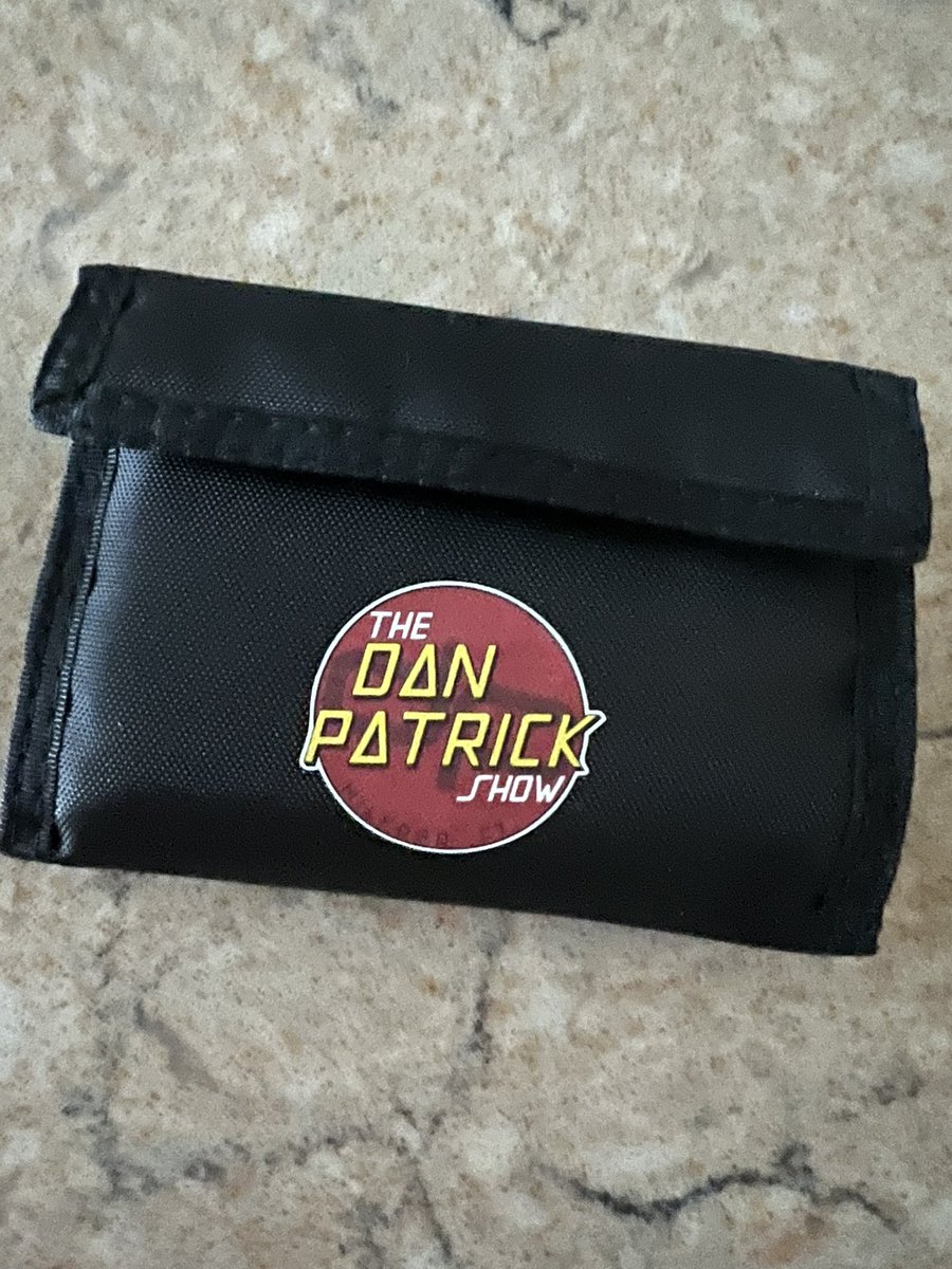 BenWrubel19's tweet photo. @PaulPabst never felt better about picking up the bar tab. However, it wasn’t the turn on for the wife I was hoping it would be. https://t.co/3Yej6LPT6j