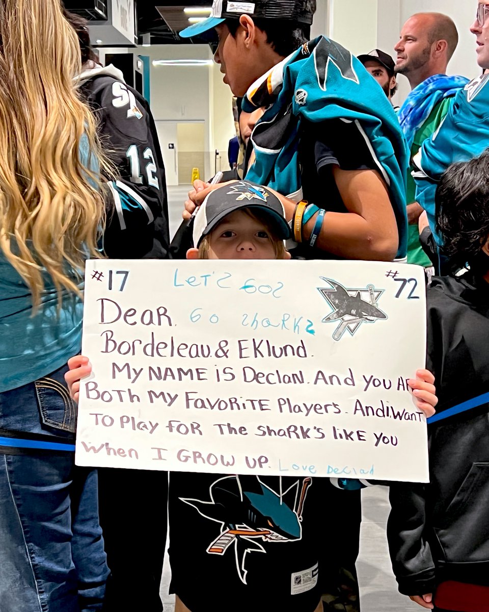 Starting your Sunday with some wholesome content because THIS is what it's all about...

(and Go Sharkz🥹💙)