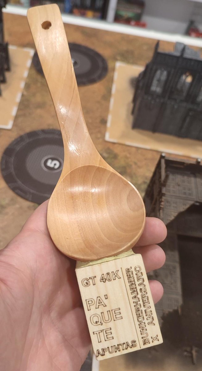 Dos de nuestros socios han disfrutado del GT de Warhammer 40K celebrado en Gasteiz, invitados para formar parte del equipo «Cocidos y Txuletas», y que no se han venido con las manos vacías :-)  

Han tomado parte 144 personas en 24 equipos. Bien jugado