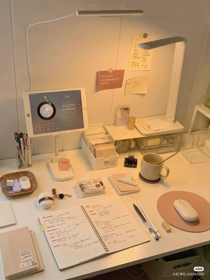 LiStudytt's tweet image. 🔎 Search me |#studytwtbr #studytwt 

  • Lig, 20 anos
  • Cursando Ciência e tecnologia- UFBA
  • Estudo italiano || Port e eng 💬
  • Quero estudar Coreano || Francês 
  • Livros, rotina, gatinhos e coisas fofas
                     ۫ ּ ៹ ࣪ 🎀🍓 ִֶָ °.