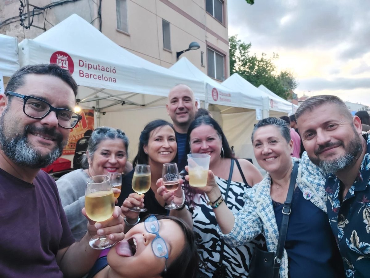 SumemXMasquefa's tweet photo. Festa del Raïm 2022 🍇

Aquest cap de setmana hem pogut gaudir d’una de les festes més esperades pels Masquefins i Masquefines. 😍

Gràcies a totes aquelles persones que l’han fet possible. ❤️

#ActivemMasquefa https://t.co/CDjDwNlNWd