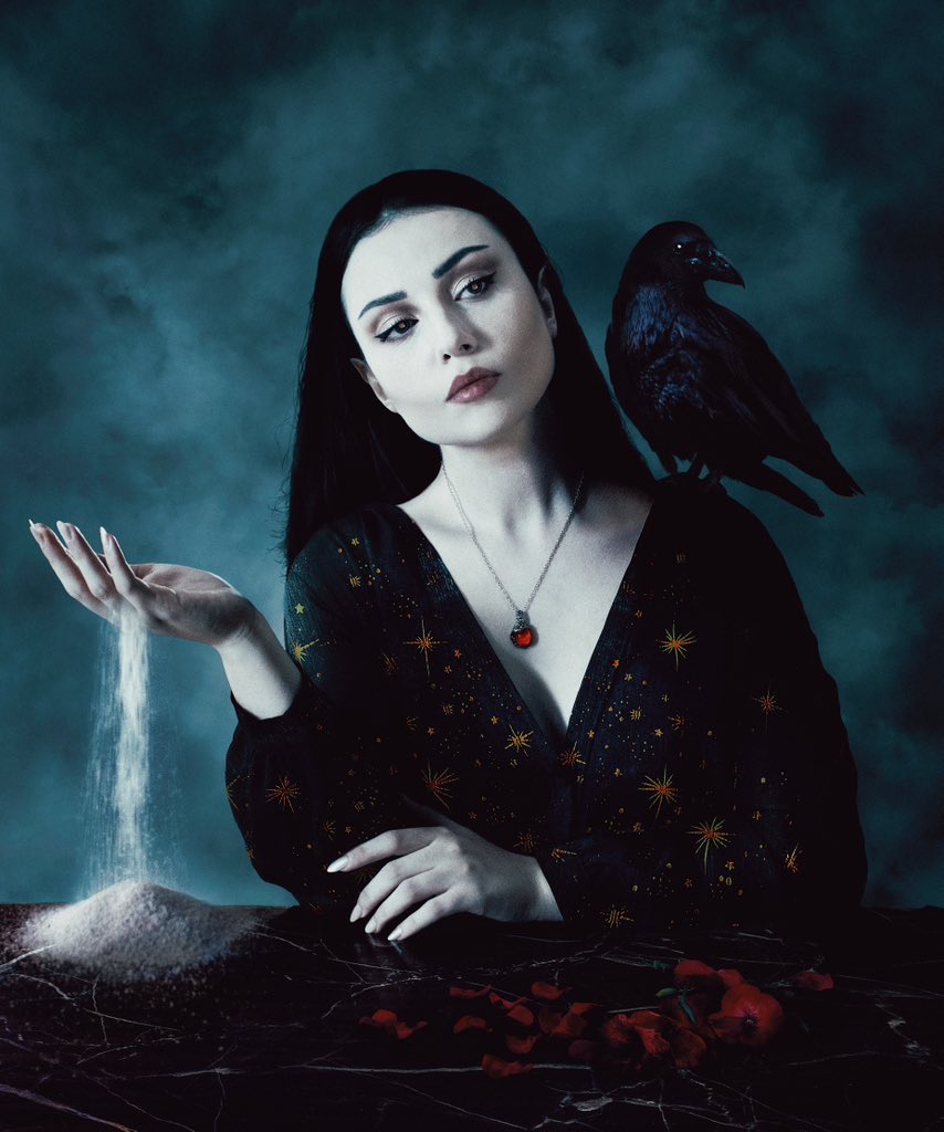 sandraxbenedet's tweet photo. "Overture" 2022.

This portrait is entirely based on Neil Gaiman's work from "Overture", a prequel to "The Sandman" series. Here is my female version of Morpheus. This is very important to me, The Sandman graphic novel has literally changed my life. @neilhimself #renewthesandman https://t.co/gDLSFyuxF2