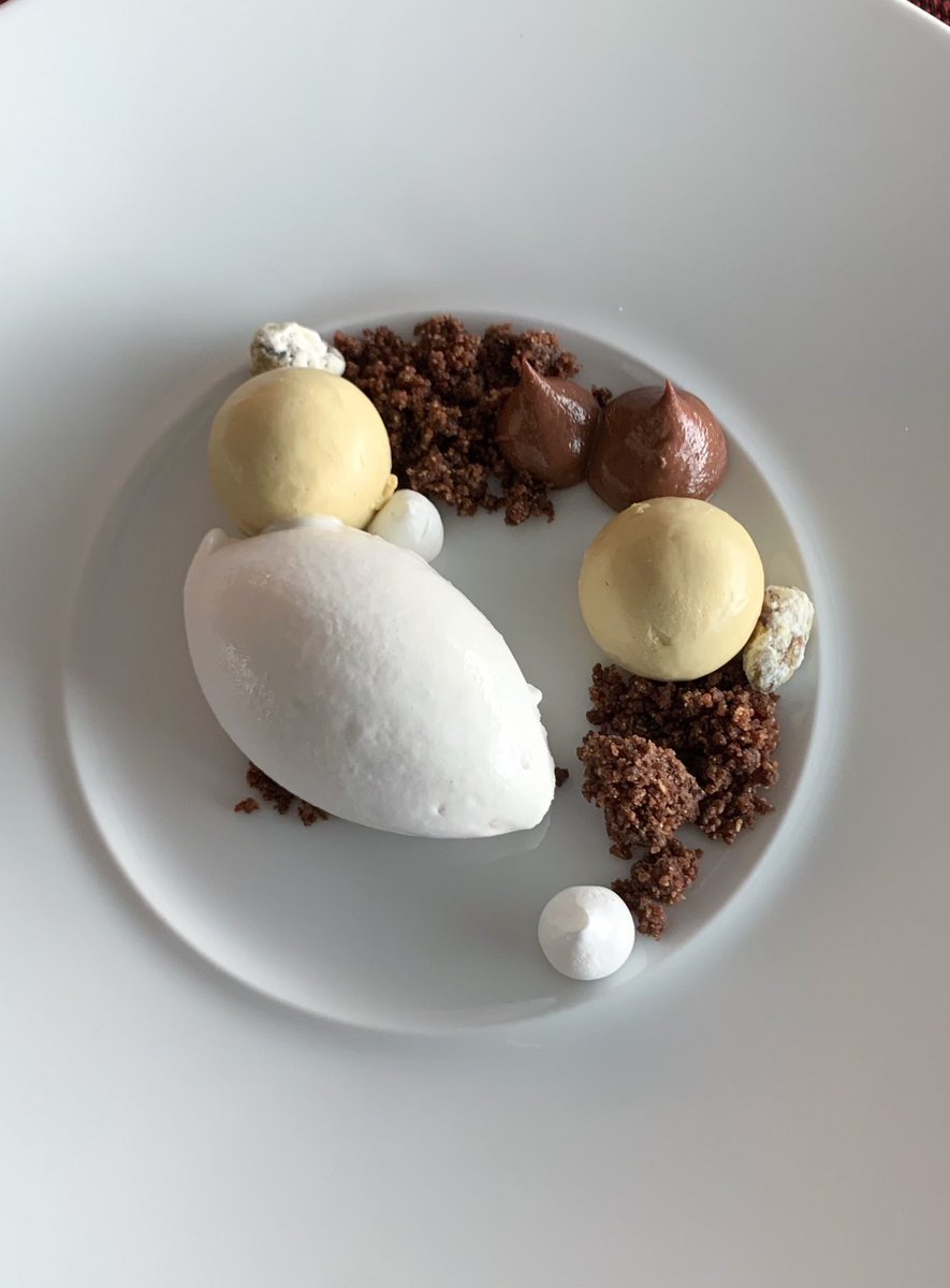 cronicanormal's tweet photo. Postre ❤️ #VIKchile https://t.co/AOdOWYraga
