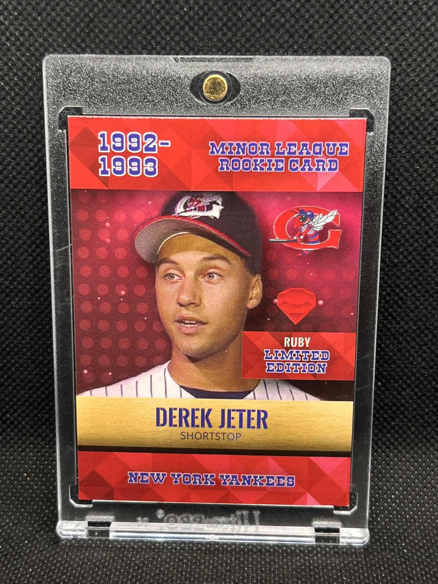 RockysCardb0ard's tweet image. 🚨🚨FREE GIVEAWAY🚨🚨

Derek Jeter Baseball Card 

To enter…..

Follow, Retweet, and Tag a Friend
