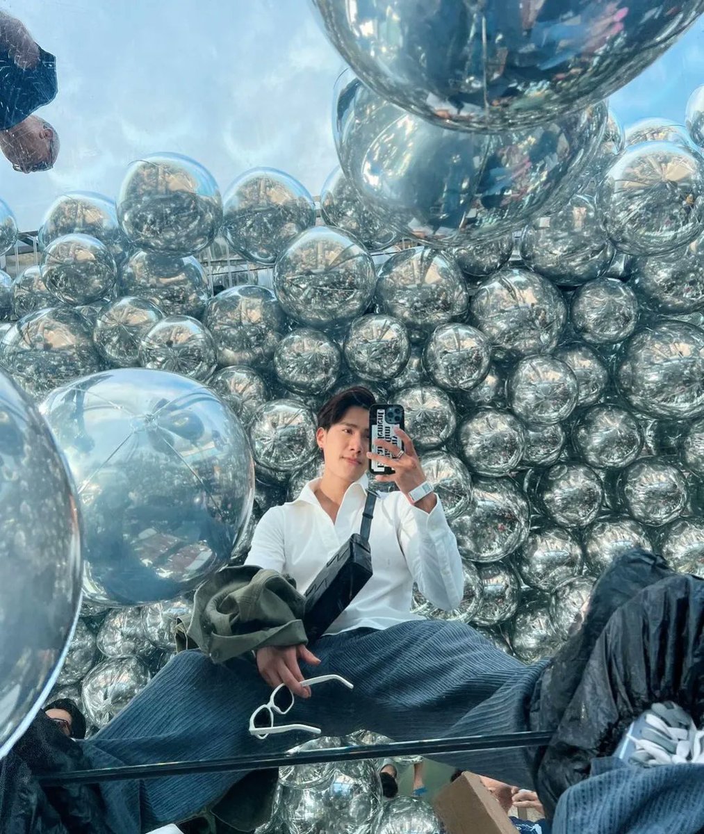 tulpakorn_br's tweet photo. you are that friend who lets your friend know they can count on you.
You are light, trust, a friend shoulder, the one who is faithful, who takes care of those you love no matter the circumstance or fatigue, but who is also sensitive and needs care.💖
#youhaveme
#Tul_Pakorn https://t.co/tombLouunn