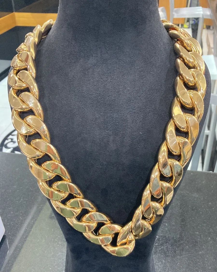 Orion_Jewellers's tweet photo. Happy Sunday Lovelies
Description: Gold metal-18karat
Length: 32 inches
Weight: 407g
Price: 15,000,000N
Pls kindly RT, Refer & Patronize, My Customers are on your TL 🙏🏽
#No1 #Blaqbonez #berritiga #AsoRock #SolomonBuchi #MsDSF #R2Bees #Rudiger #Egbon #RCCG #Militao #DanielRegha https://t.co/TmBUhQ1Ktt