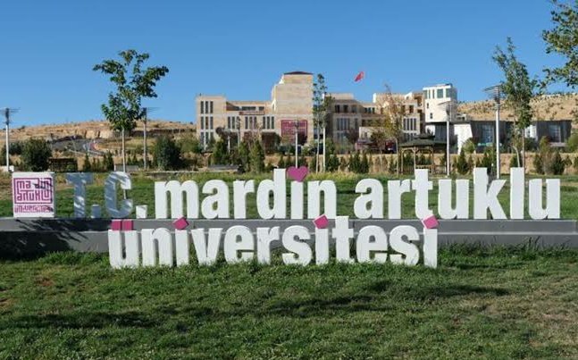 Artuklu Üniversiteli Gençler.
Yarın özlem bitiyor.
Kampüsünüz/okulunuz/koridorlar varlığınızla canlanmak için artık saat sayıyor.

Yeni başlangıçlar/başarılar/anılar ve yepyeni arkadaşlıklar için Üniversiteniz ❤️<a href="/mardinartuklu/">Mardin Artuklu Üniversitesi</a> yarın sizi bekliyor.
İyi geceler.🌹
<a href="/ibrahimozcosar/">ibrahim özcoşar</a>