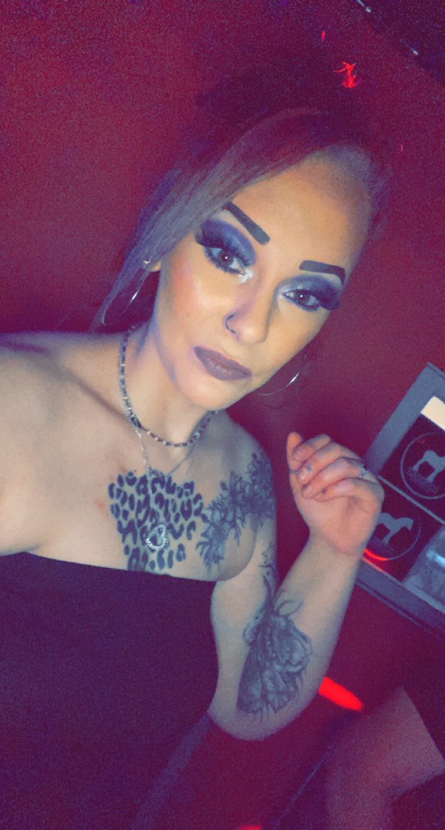 Ashley395219031's tweet photo. #bb #feetpicsforsales #feetfethish #feetselling #milf #onlyfanspromo #Subscribe #subscription #Adultwork #AdultBlogger #adultsociety #maturefantasy #maturetasty #SpicyStuff #SpicyEdition #spicypics #buttpics #buttbooty https://t.co/zlDDYSBlqR