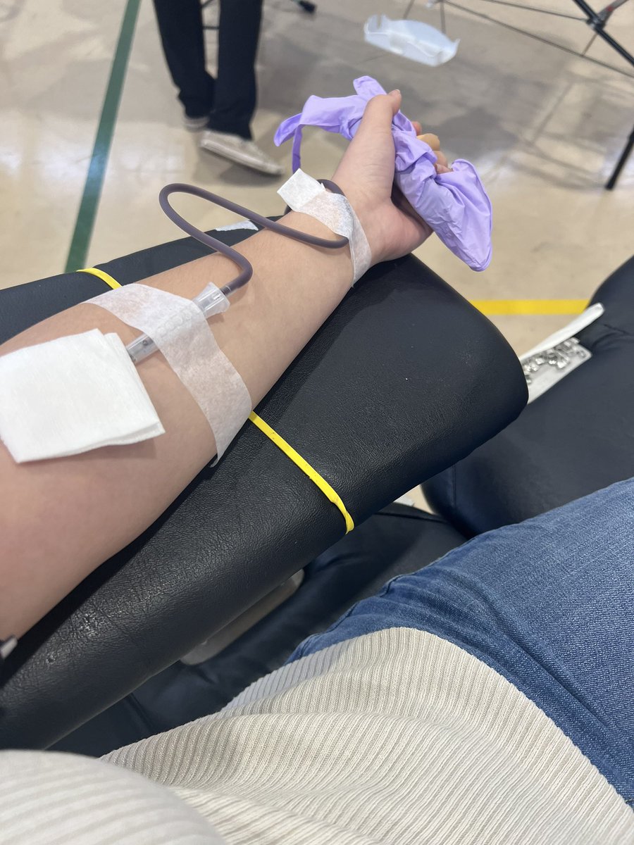 Donate blood and save a life! It’s a simple and easy process that only takes about 45 minutes of your time! Your donation can save up to THREE lives🩸🅾️

#DonateBlood #GiveBloodGiveLife