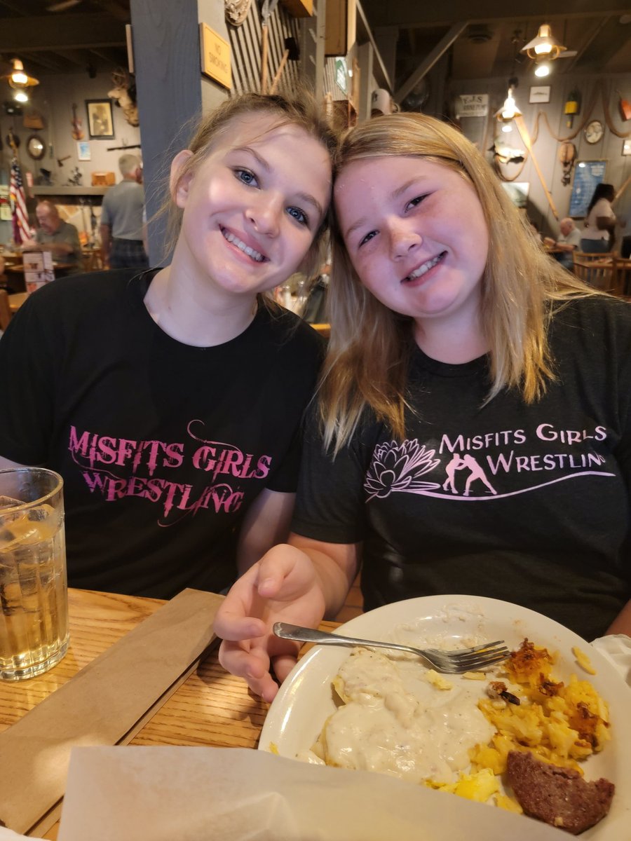 SoudyGirls's tweet photo. Kayla went undefeated this weekend against some of the top girls in the country.  MacKenna competed up a weight as an 8th grader and scrapped with the #1, #3 and #15 ranked HS girls in the country.  Good job getting fall work in ladies! https://t.co/evprva43Rl