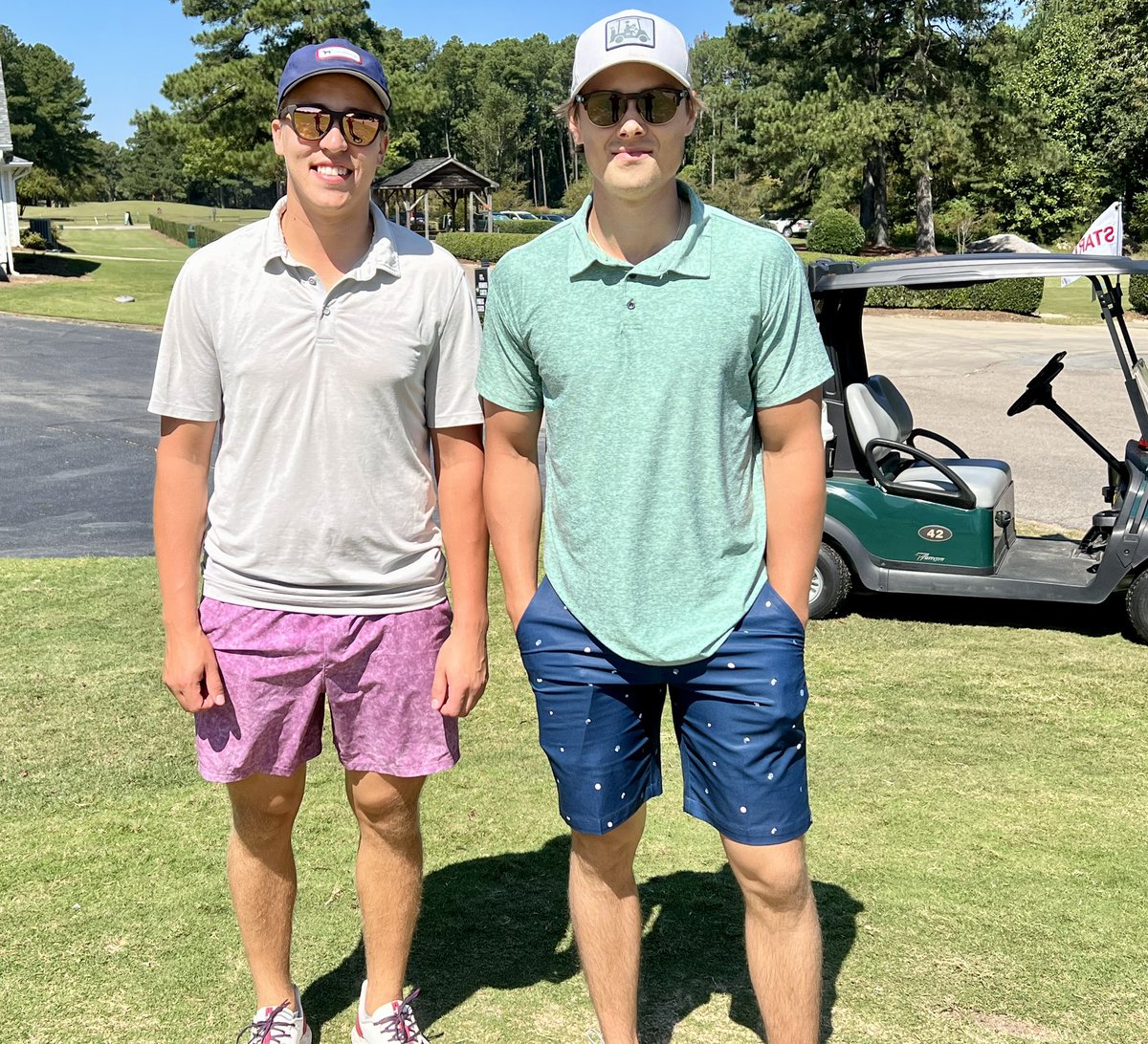Look who came to visit us to get in a quick 9 holes.  We hope you had a GREAT time and enjoyed the golf course. ⛳️🏒⛳️🏒 <a href="/ssebastianaho/">-</a>