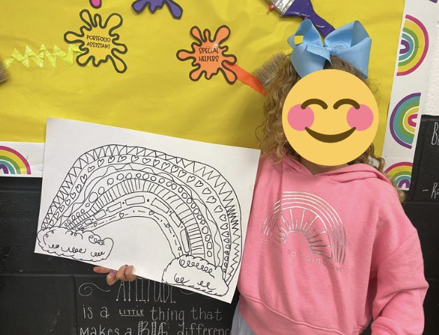 She got so excited to discover she was wearing a rainbow while creating a rainbow. The message on her shirt, made my eyes water after being in the hospital with my husband the previous two days. “No rain, no rainbows” 🌈💗 #comalfinearts