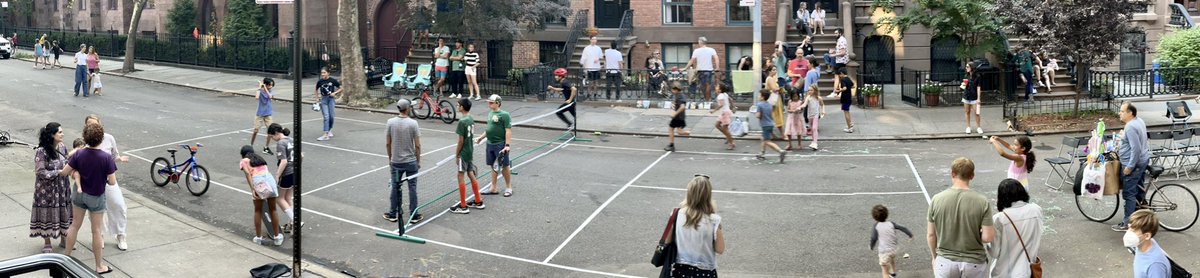 ebkent's tweet photo. #PickleBall is great #placemaking for replacing #parking on #parkingday!
#StrongPlace #CobbleHill #OpenStreetsNYC #StreetsAsPlaces #ParkingDay2022 https://t.co/RoNFuAeDfi