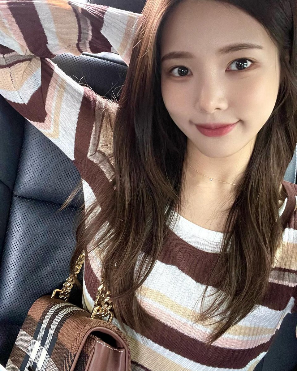 MbkUpdates's tweet photo. Lee Soyul (Jenny) | Instagram September 2022

#LEESOYUL #JENNY #LEEJENNY #FORMER_DIA https://t.co/9mpUQQPWBj