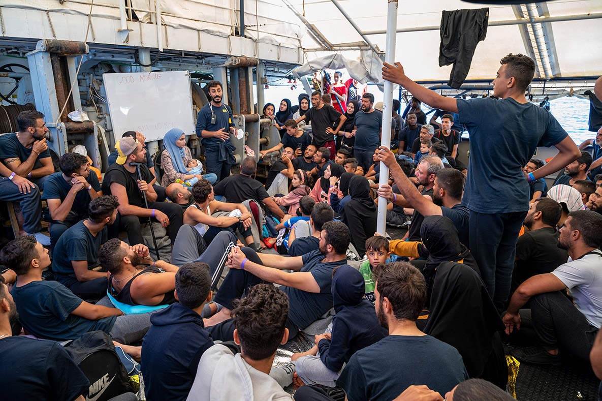 FleetCivil's tweet photo. Rescue ship #Humanity1 running out of food, water and medicine for 398 refugees: European authorities ignore crew’s 16 calls for a port to disembark the rescued 

Also, #OpenArmsUno home to 372 people rescued in three dramatic operations

Story here: https://t.co/GBBvdjdDRz https://t.co/djZ0REpbHu