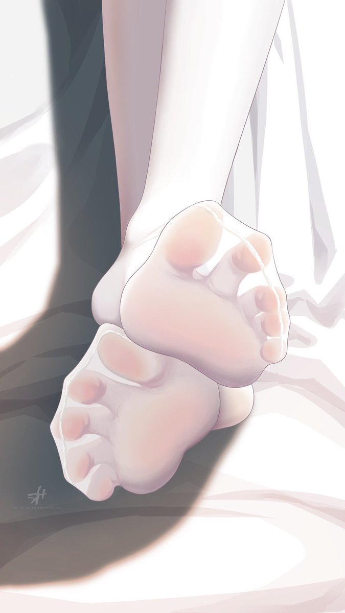 Golden_Mizu's tweet photo. I bought some new stocking. They are light and comfortable. Do you want to come and worship them? 💋💕 https://t.co/WcznShwVkj