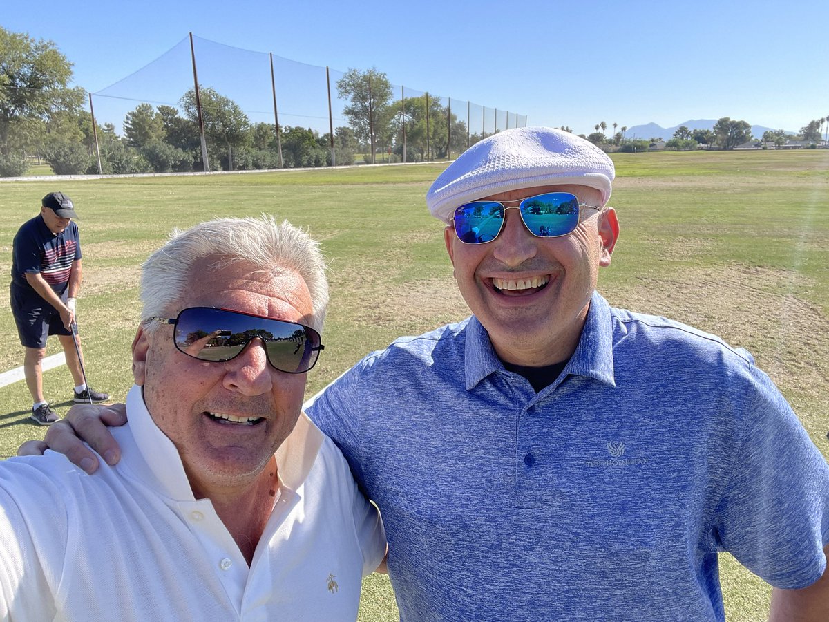 eatinglasvegas's tweet photo. “Excuse me,” the fellow says to me on the range, “but where did you get those pants?”
Quickly followed by: “And where can I find the best sushi?” 😃🍣😄🏌️
#Theo #funwithfans #foodies #golf #seersucker https://t.co/Mp1usToE4j