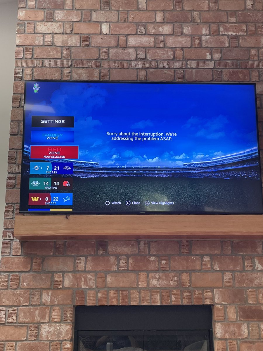 BKLEIN831's tweet photo. @DIRECTV how have you not fixed this yet!? https://t.co/nPV2rNObIN