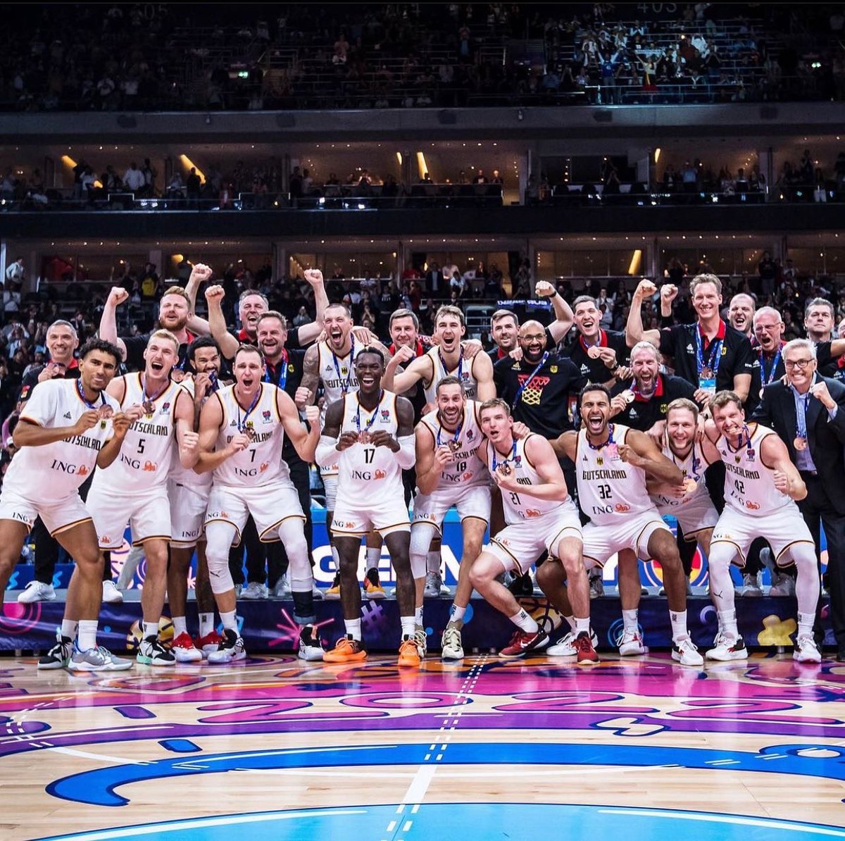 Mission accomplished🥉 Proud to be part of this team 🤍🇩🇪🏀 #GERmeinsam #EuroBasket