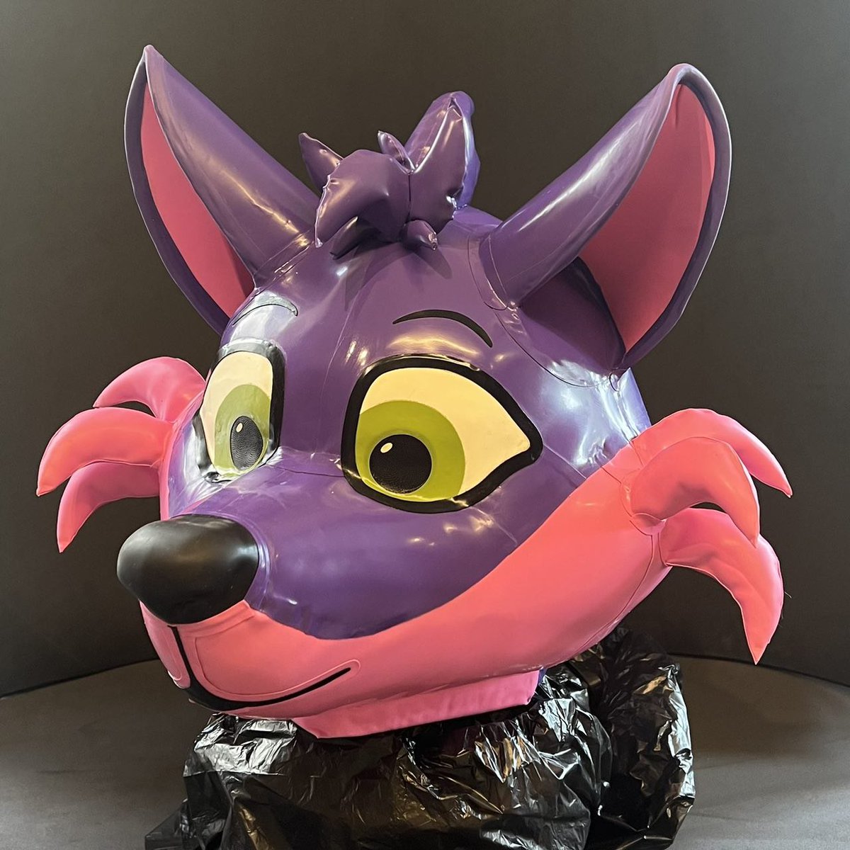 Rubber Paws tweet media