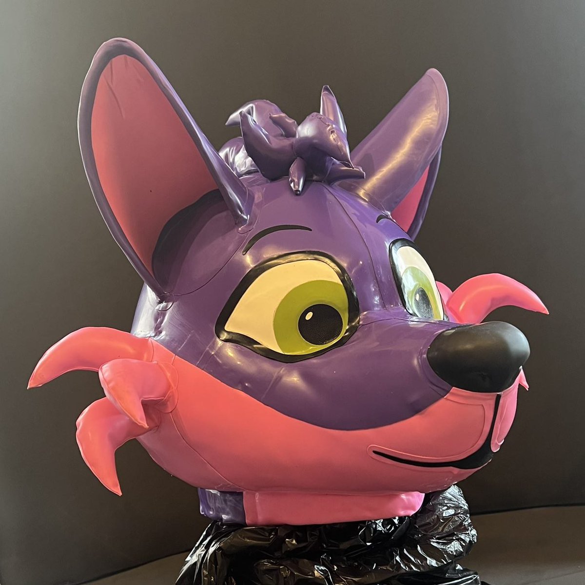 Rubber Paws tweet media