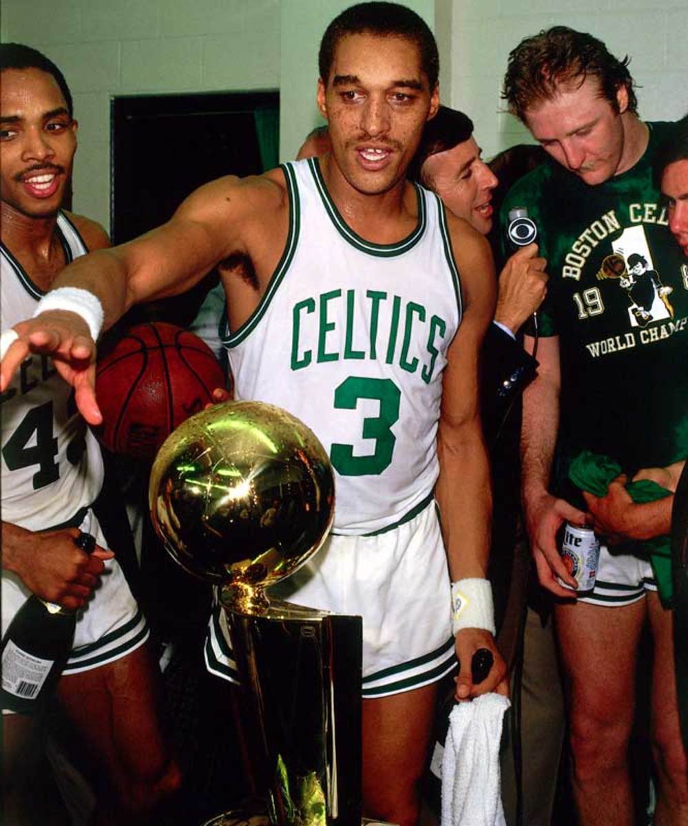 Happy Birthday to two-time champion Dennis Johnson, we love and appreciate you in Boston 