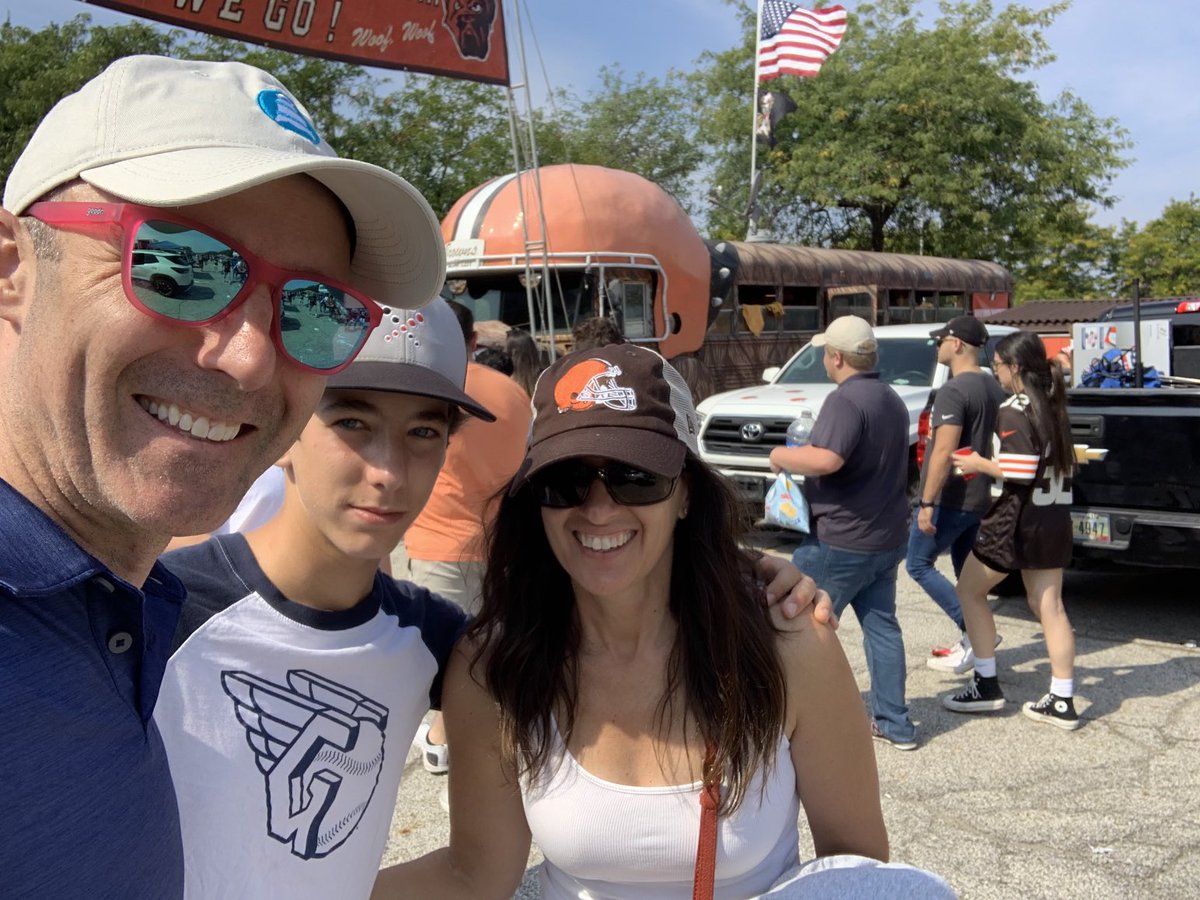 drmoulthrop's tweet photo. Found time after dropping off the cellists at Progressive Field and the opening pitch. Gabe’s first time to the muni lot on game day. #Browns fans bring it! Let’s bring home winners! #fortheland https://t.co/sX5tfwHcmj