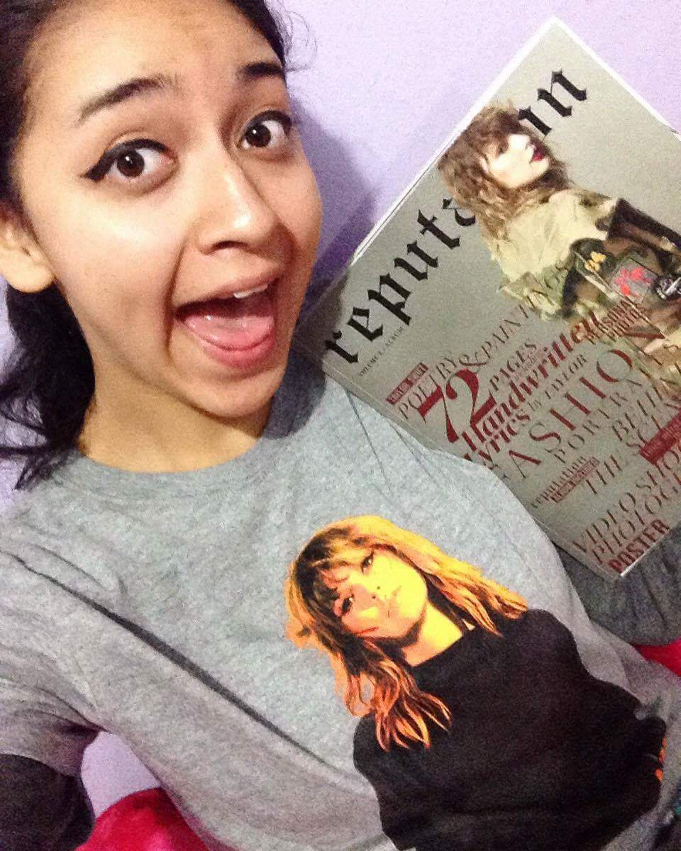 finallyclean278's tweet image. I love all Taylor Swift eras because somehow they&apos;ve all been part of specific moments in my life, but one that I really loved was reputation because the LWYMMD mv came out on my birthday and I got to see her on tour so close for the first time💖 #StoriesForSwift @taylorswift13