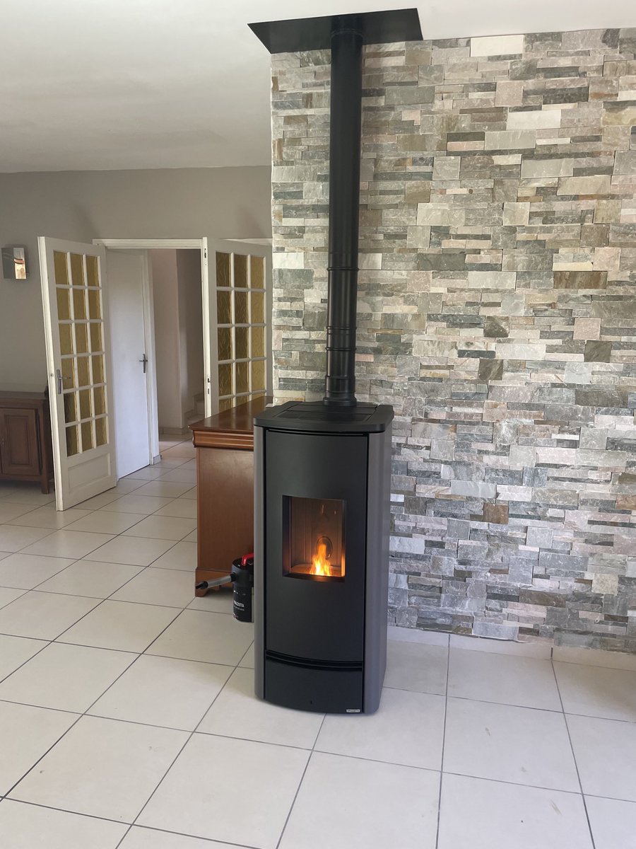 Le Confort Du Feu tweet media