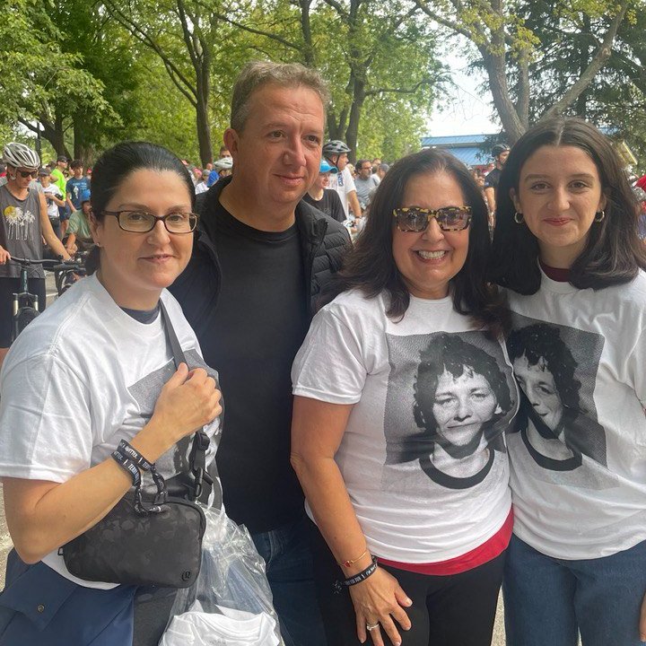 Julia Hanna tweet media