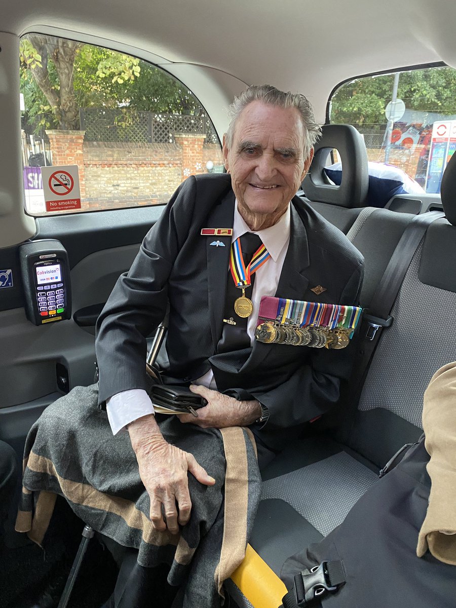 Taxi Charity tweet media