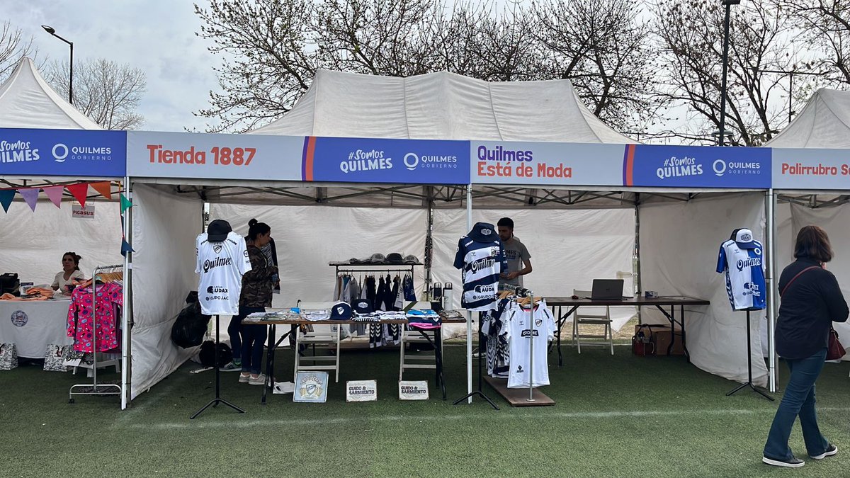 Quilmes A.C. on Twitter "¡Estamos en la feria "Quilmes está de moda
