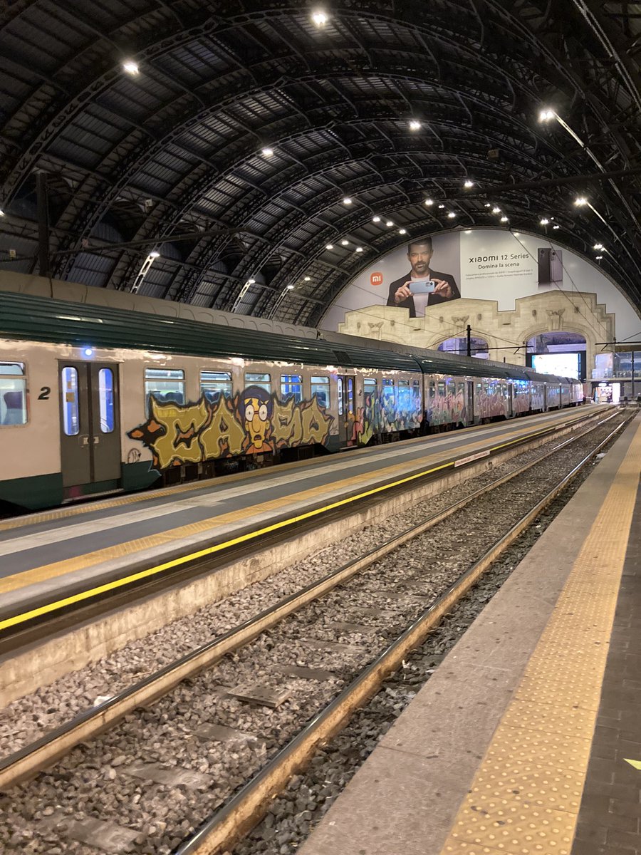 jeisermann's tweet photo. #trainpics
Milano 
Mailand https://t.co/IE3QSxpaN0