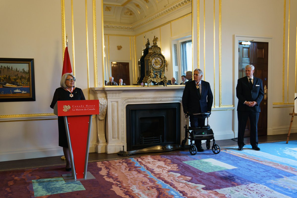 stephenharper's tweet photo. We are all in London to celebrate the life and service of Our late Queen, whose contribution to Canada is unmatched. I am humbled to be surrounded by great Canadians who have worked to improve our country. https://t.co/crPwTq3se3