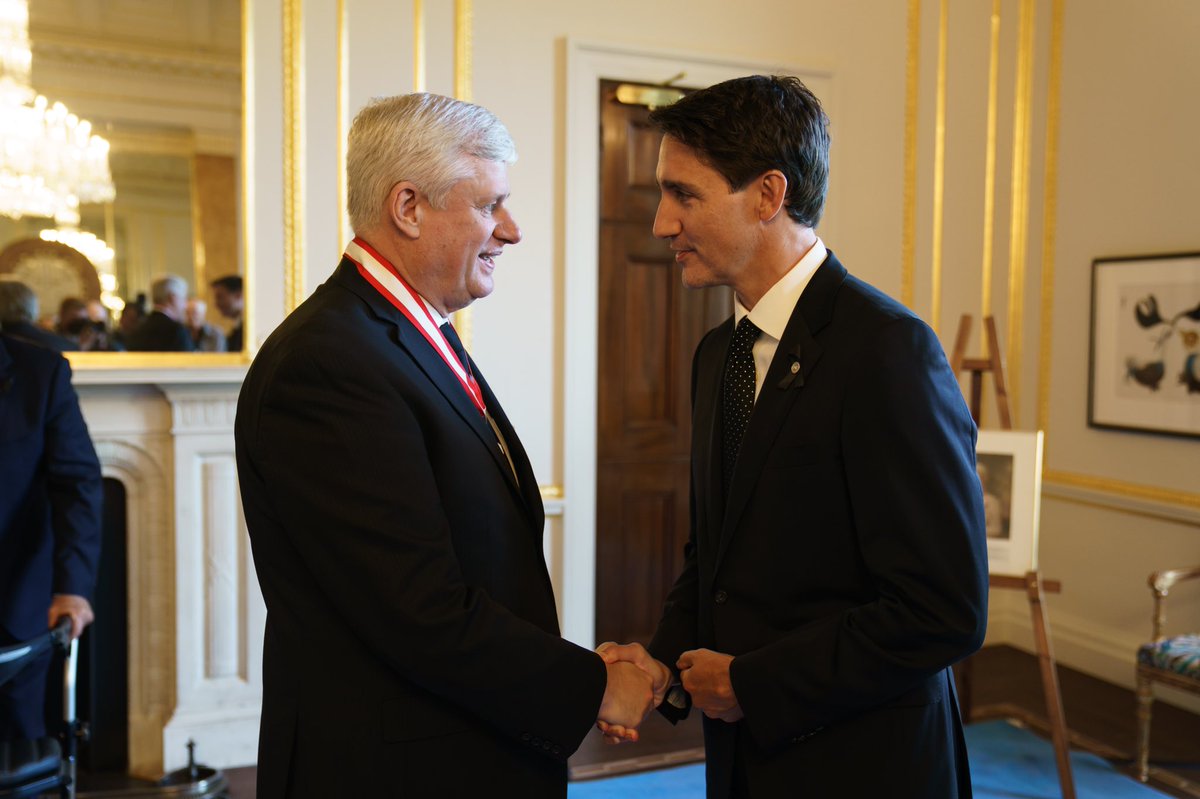 stephenharper's tweet photo. We are all in London to celebrate the life and service of Our late Queen, whose contribution to Canada is unmatched. I am humbled to be surrounded by great Canadians who have worked to improve our country. https://t.co/crPwTq3se3