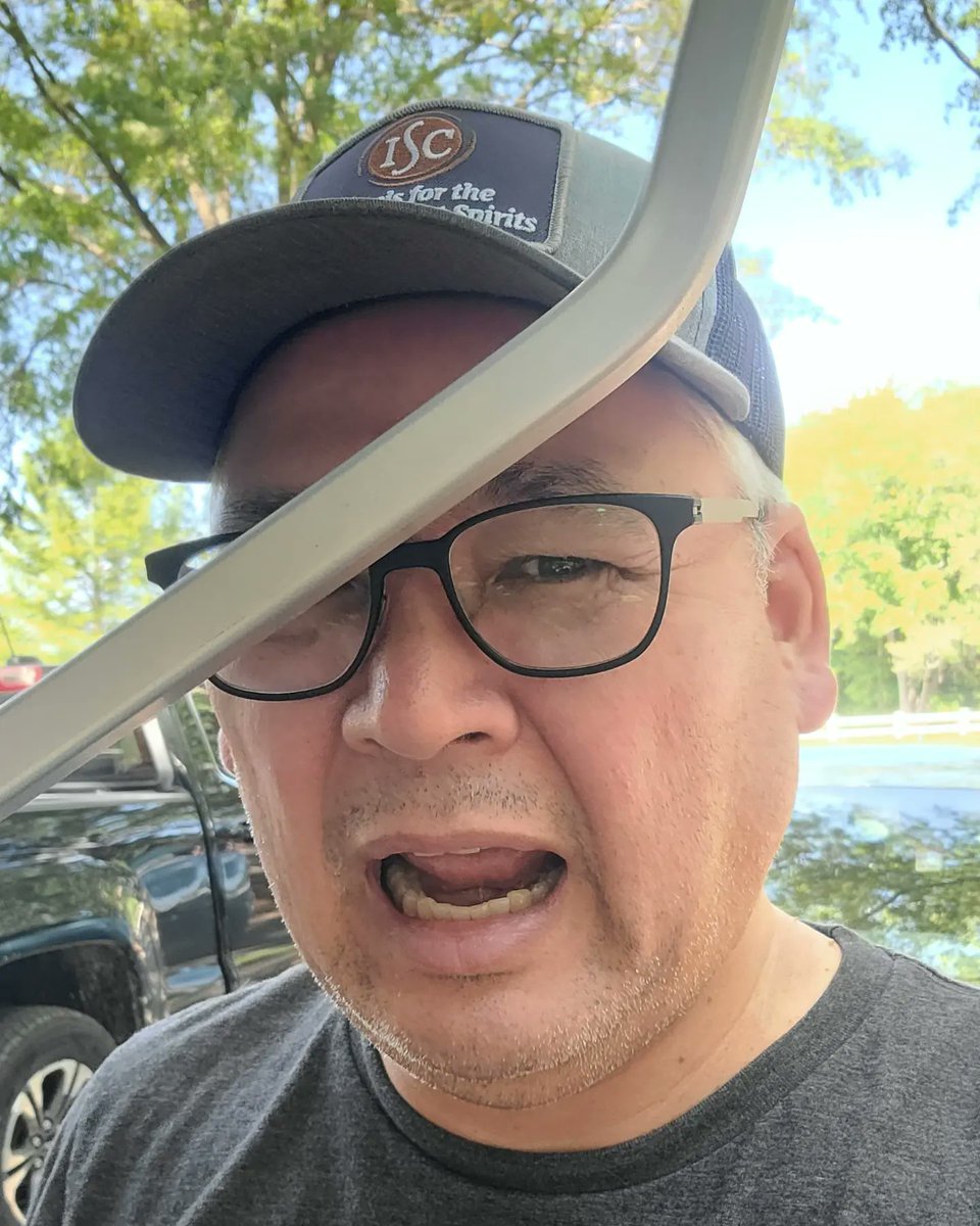 davidyamane's tweet photo. My @Airstream_Inc customization project on this trip (#3), keeping David from constantly hitting his head on the awning arm with a swim noodle.
#airstream #airstreamcult #airstreamlife #airstreamcaravel #zipdee https://t.co/FTDLznApz2