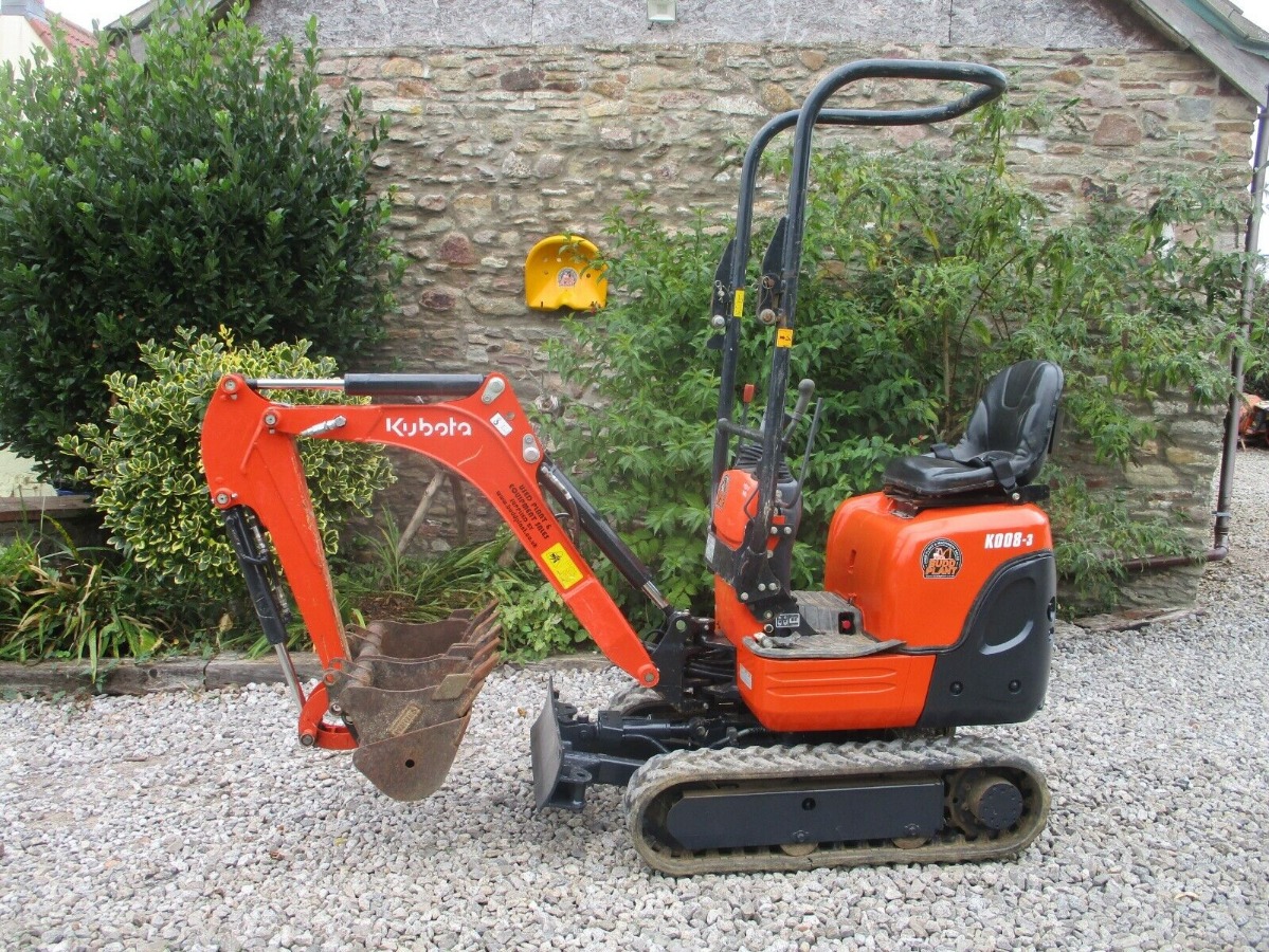DiggerBidder's tweet photo. For sale: 2018 #Kubota K008-3 micro #digger with 3 buckets, expanding tracks, 350 hours &amp; no VAT to add.

Details: https://t.co/twNVC73tDQ https://t.co/0kz3YYbyWR