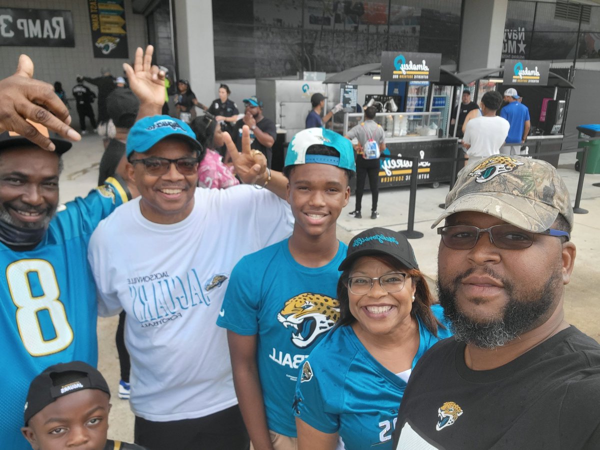 #DUUUVAL