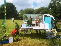 GustineAgger's tweet image. #treeblog Tree musketeers open day is today! This happens every 18th semptember &amp;amp; this year at London Hackney Marsh.tree planting,tree sale ,kids tours,talks workshops are on!
So if you anyone around London be sure to be part of tree planting!