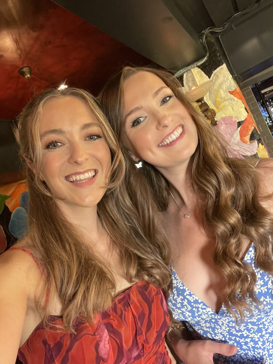 TheJessicaFaye's tweet photo. Just wrapped on set!  🎬 https://t.co/mHTUga8mgo