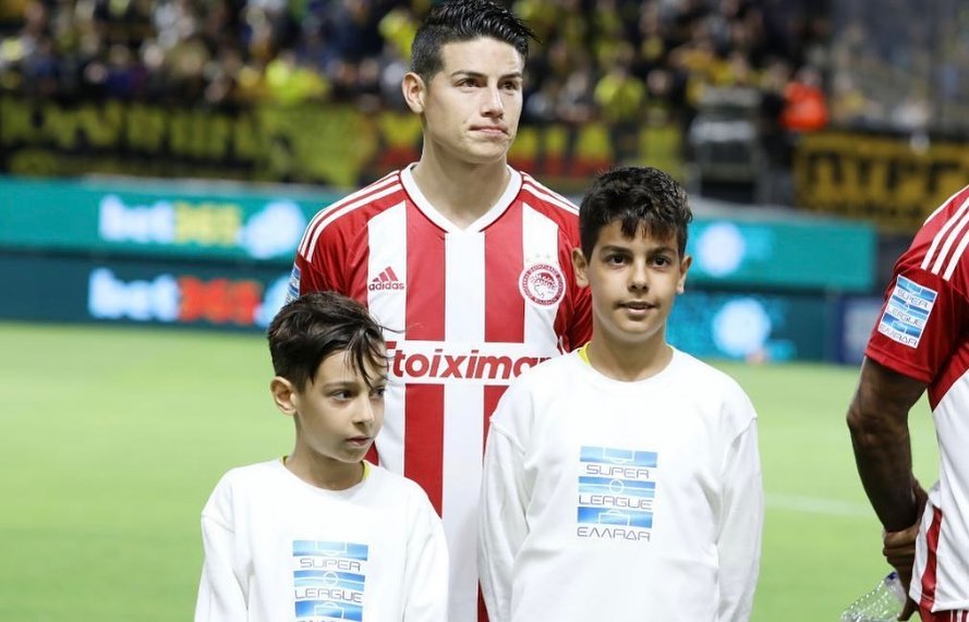 😱 JAMES DEBUTÓ, SALIÓ REEMPLAZADO Y AL OLYMPIACOS SE LO DIERON VUELTA

🇨🇴 El colombiano fue titular y jugó 71': se retiró con el partido 1-0 y Aris terminó ganando 2-1 en Grecia

⚽ Goles del argentino Daniel Mancini y el hondureño Luis Palma