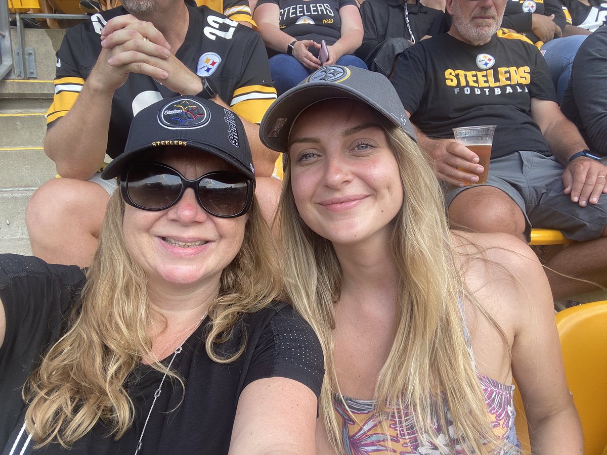 Helen Pote tweet media