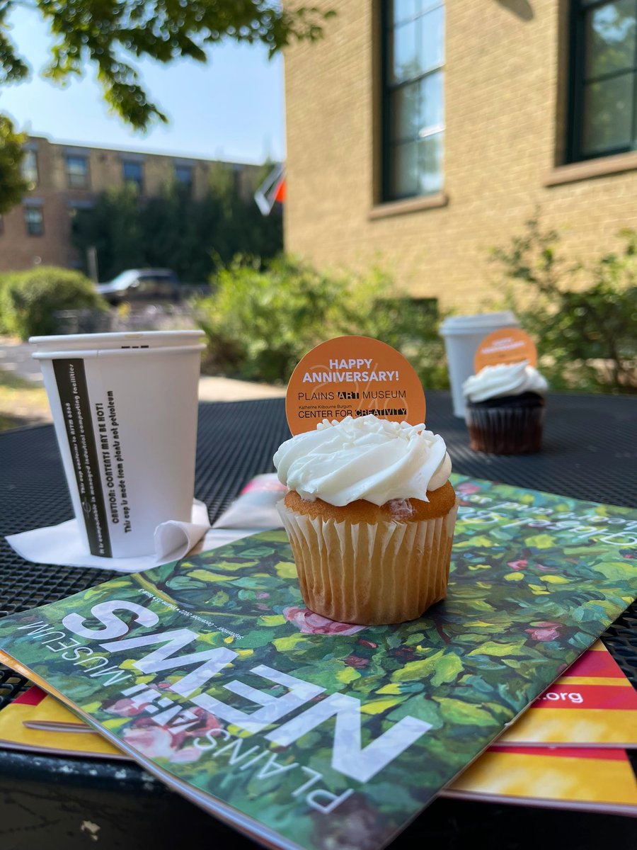 NaomiOrre's tweet photo. Sunday Funday! Bonus: the @PlainsArtMuseum Anniversary Party  #FargoThings #PrairiePlaces #visitFM ❤️ https://t.co/XwrrC4WeAT