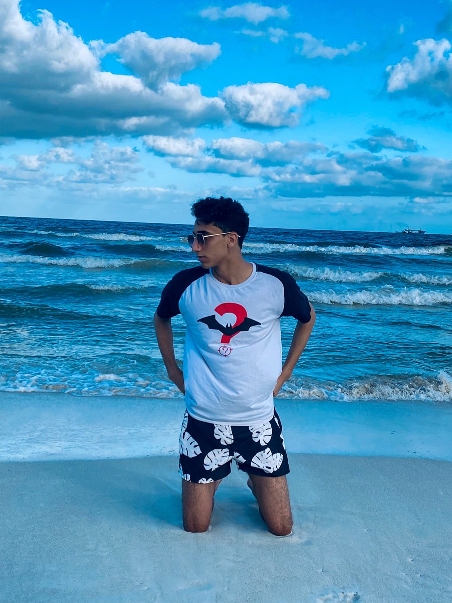 M7md_El3bd's tweet photo. 🌊🦇 https://t.co/c92Wqyk2nM