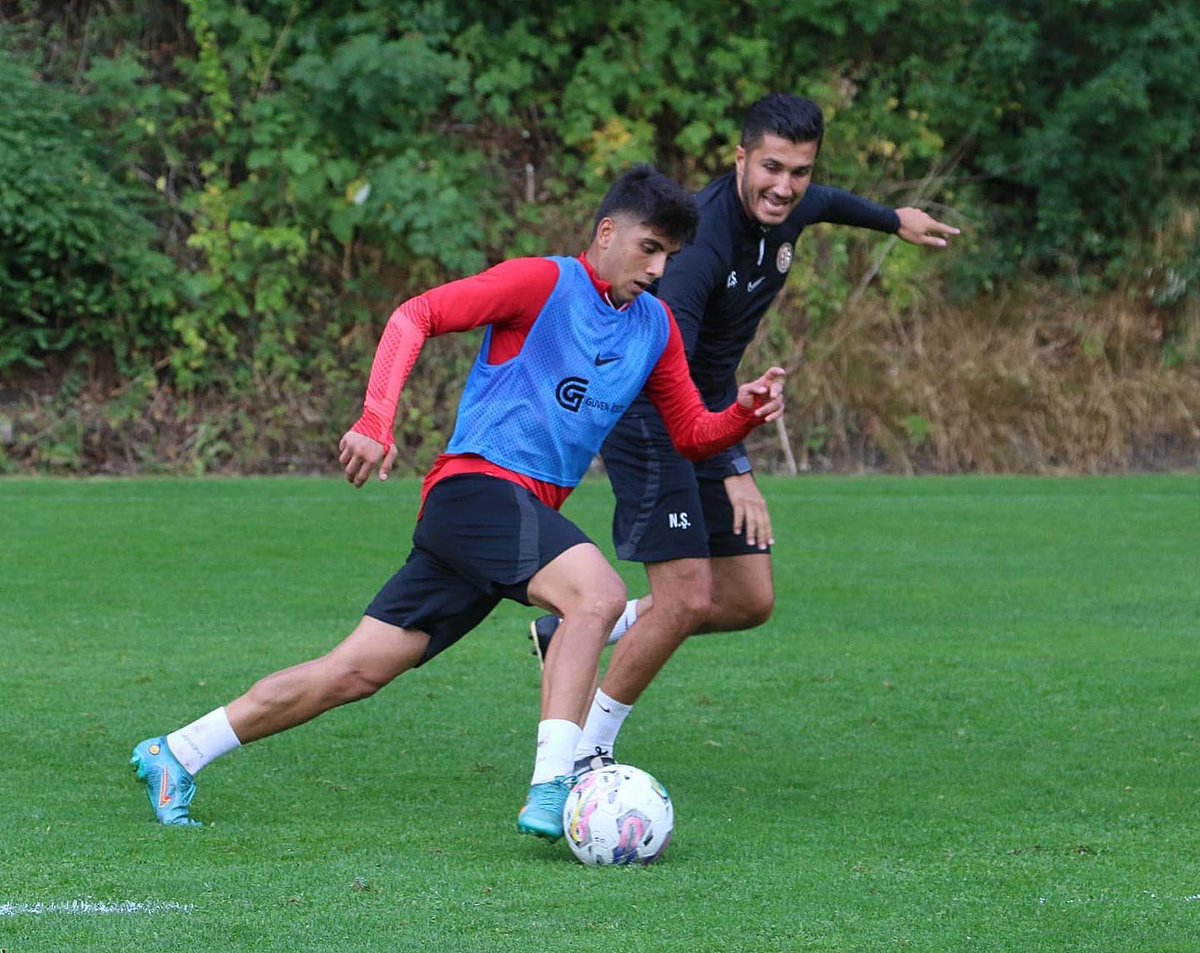 En iyisi ile.💪🏾 #antalyaspor #nurisahin #egebilsel