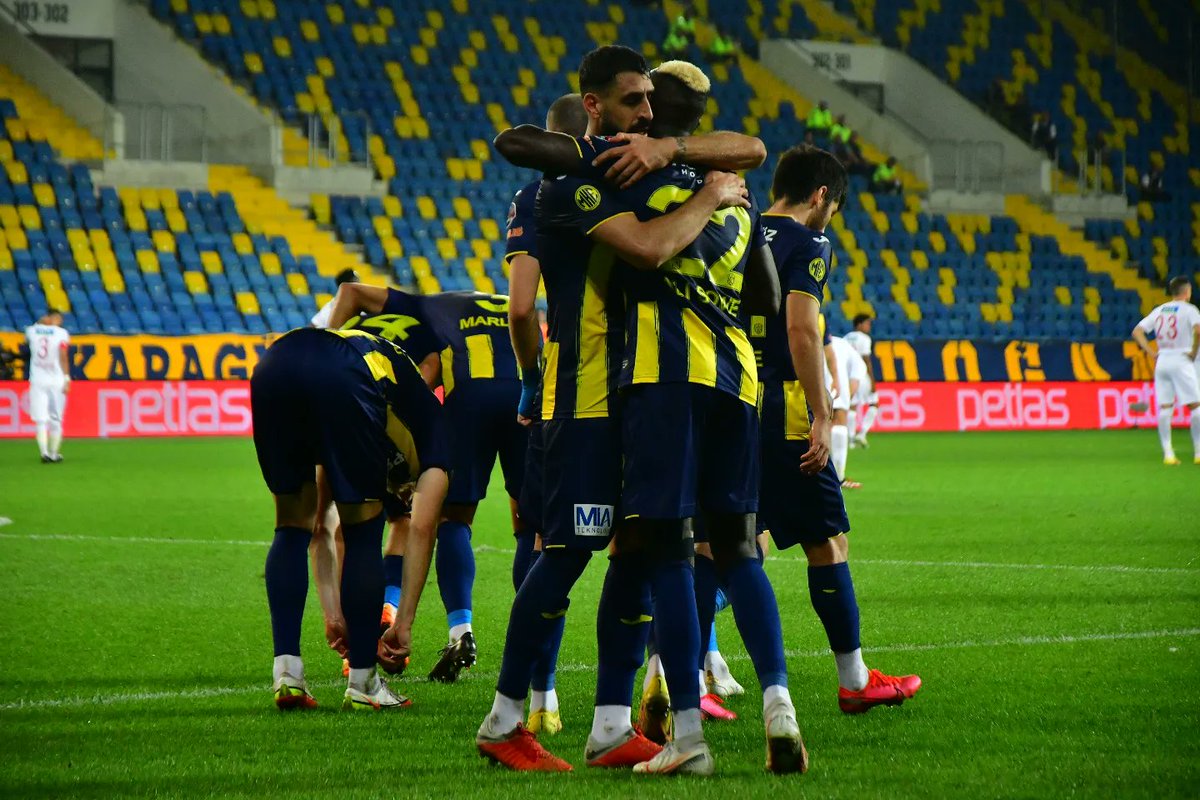 gencgucluler's tweet photo. Tebrikler Takım 💪
+3
İnanıyoruz Güzel Günler Yakında!!! https://t.co/NTHRyvgL2H