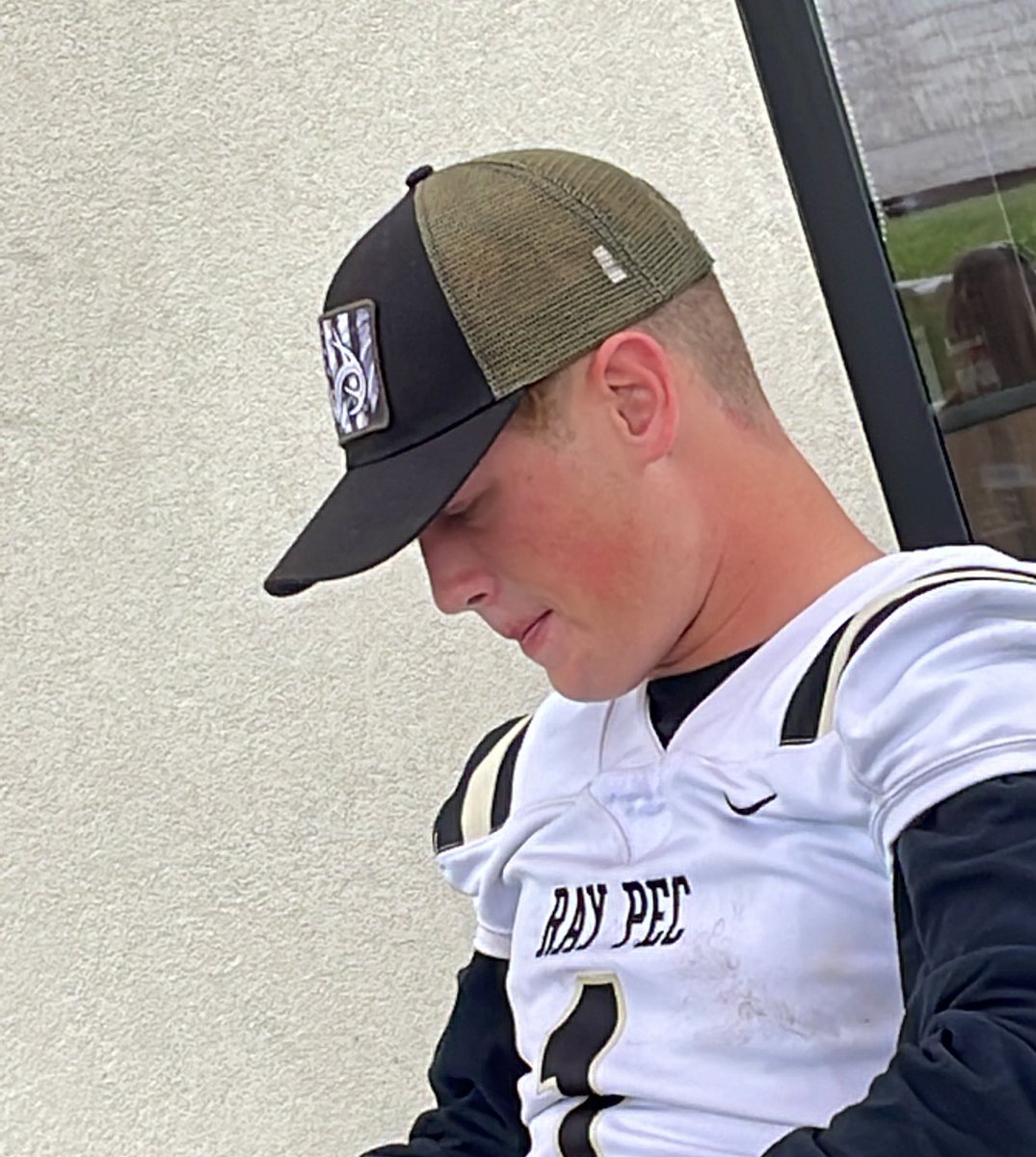 RayPecABC's tweet image. Zander!