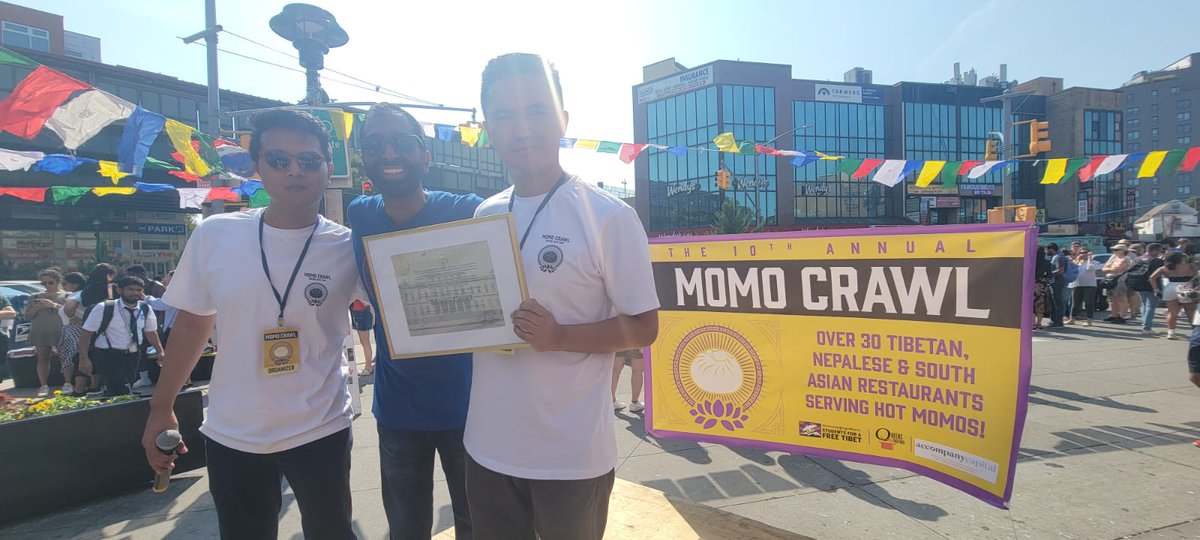 CMShekarK's tweet photo. Each year, the #MomoCrawl brings people from all over to #JacksonHeights to eat the BEST momos in this city and celebrate our Himalayan communities. This year is its 10th Anniversary! Thank you @SFTHQ for an incredible event &amp; @accompanycap &amp; @QNS_Together for all your support! https://t.co/vJPCJlhlCs